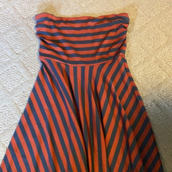 Anthropology brand strapless dress - Picture 2 of 4